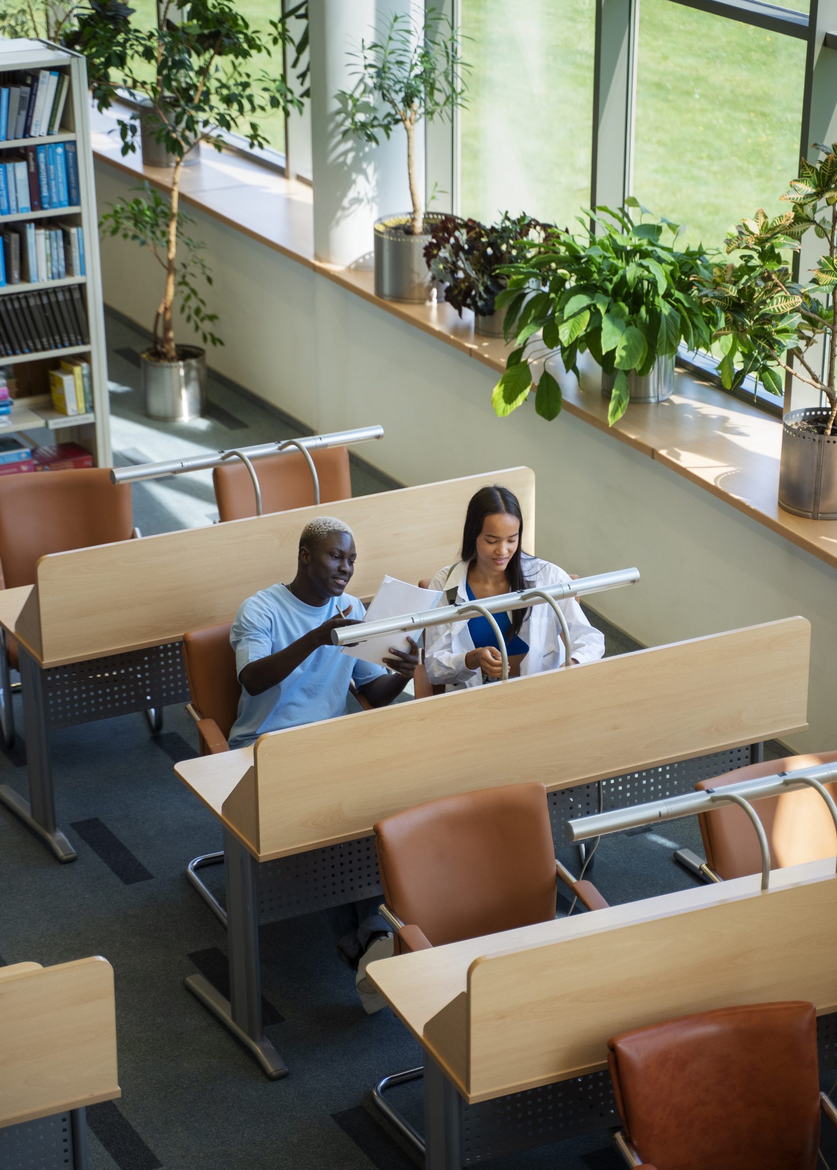 ACADEMIC INSTITUTIONS AV